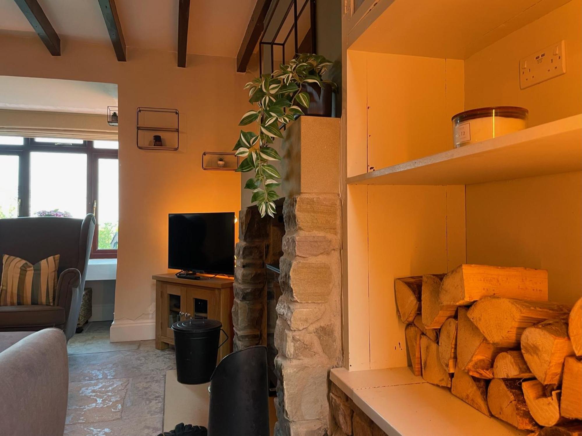 Taddington Muddy Paws Cottages - The Nook מראה חיצוני תמונה